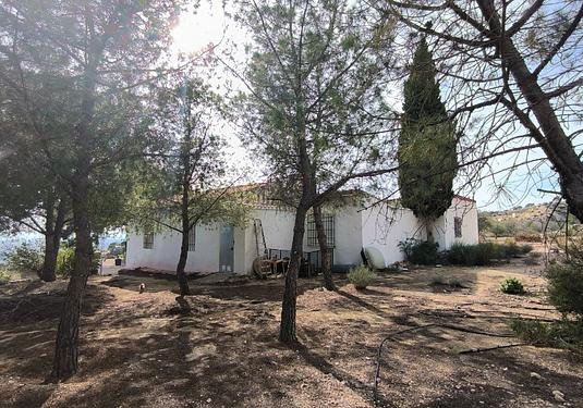 Country house in Fortuna