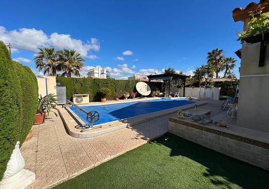 Villa in Cabo Roig