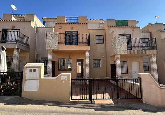 Town house in Los Altos