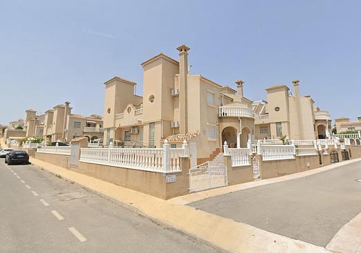 Villa in Villamartin