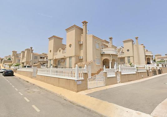 Villa in Villamartin