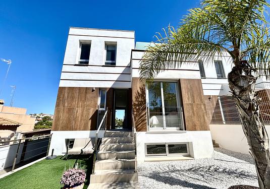 Villa in Villamartin