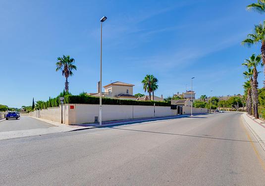 Villa in Orihuela Costa