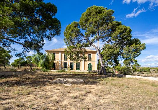 Villa in Alicante