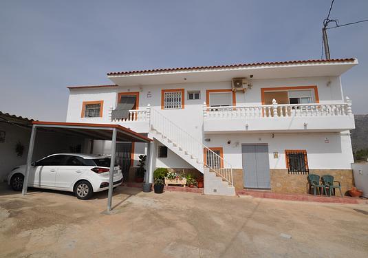 Country house in Abanilla