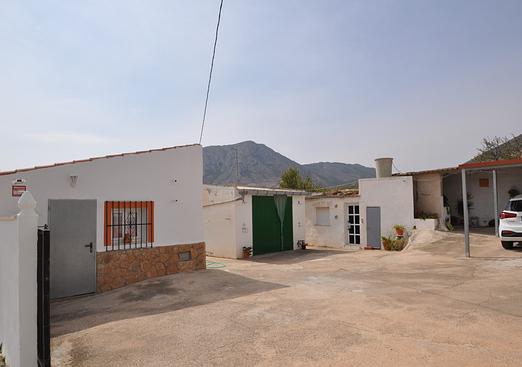 Country house in Abanilla