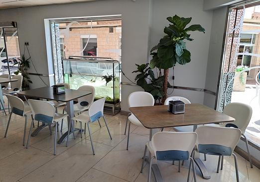 Commercial in La Mata