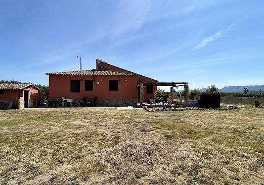 Country house in Valencia City