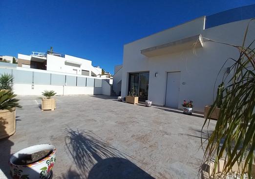 Villa in San Miguel de Salinas