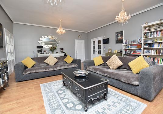Country house in Heredades