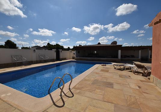 Country house in Heredades