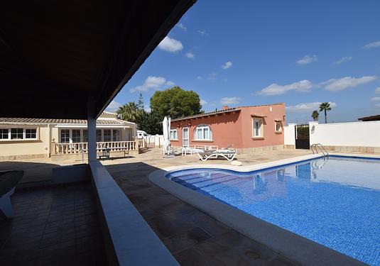 Country house in Heredades