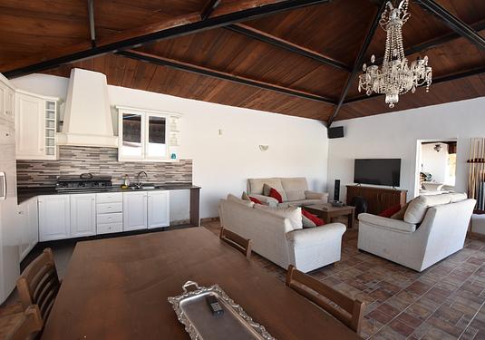 Country house in Heredades