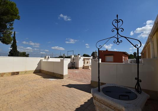 Country house in Heredades