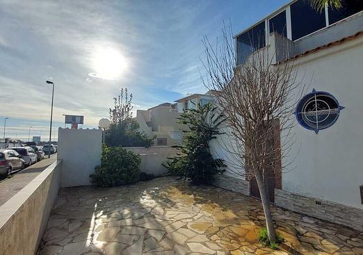 Quad house in Orihuela Costa