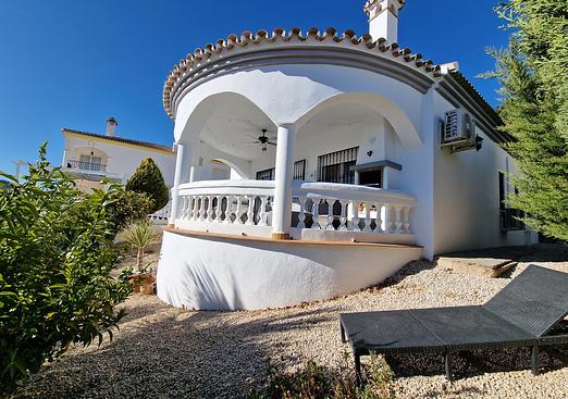 Villa in Mondrón