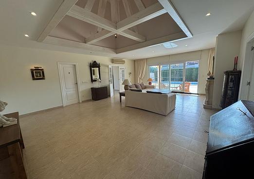 Villa in Playa Flamenca