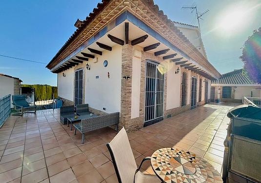 Villa in Avileses