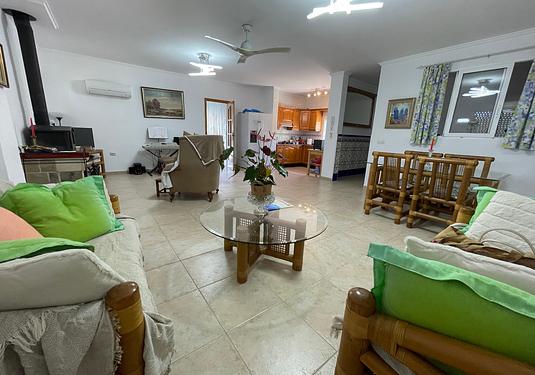 Villa in Daya Nueva