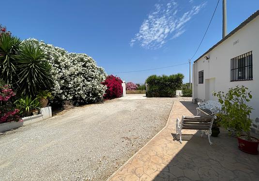 Villa in Daya Nueva