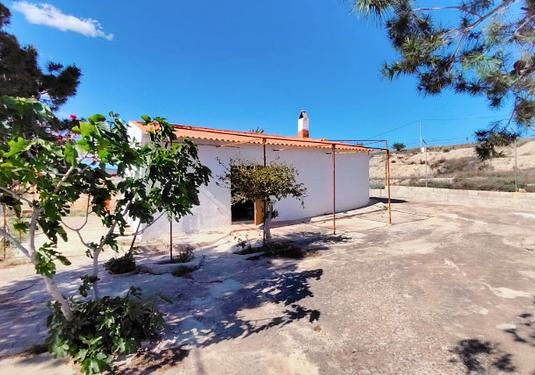 Country house in Abanilla