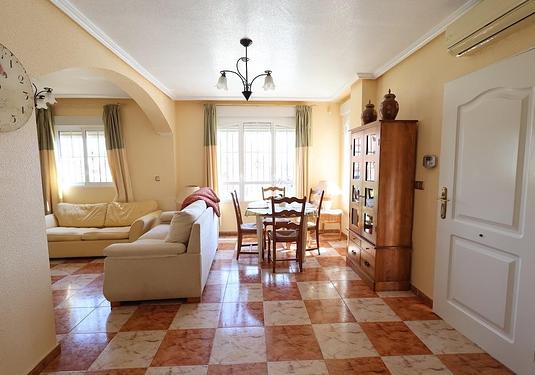 Semi detached in Cabo Roig