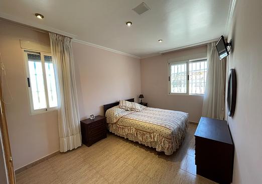 Villa in Crevillent