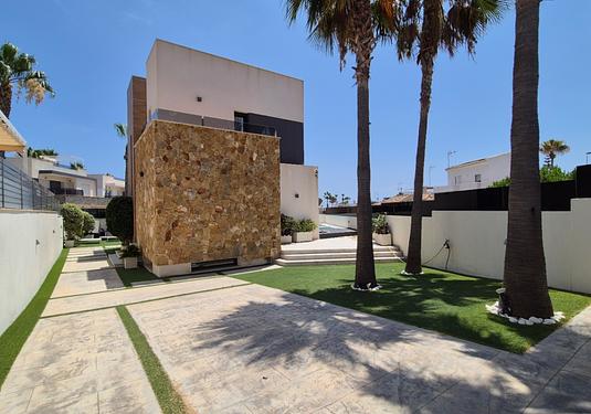 Villa in Torrevieja