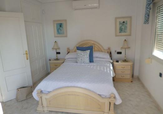 Villa in Playa Flamenca