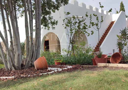 Villa in Sax