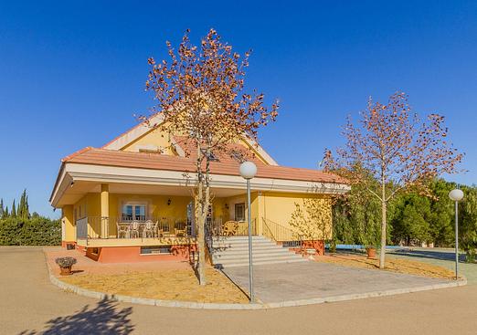 Villa in Yecla