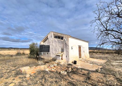 Country house in Yecla
