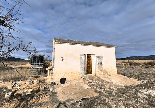 Country house in Yecla