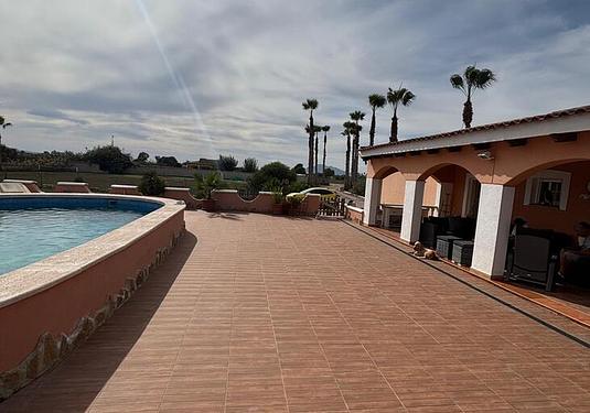 Country house in Dolores