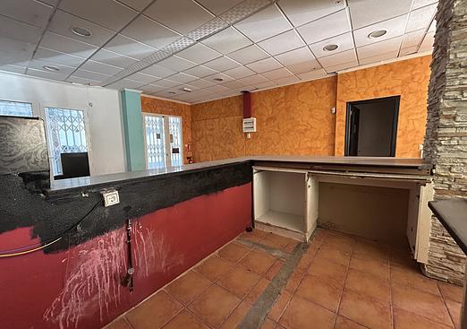 Commercial in Villamartin