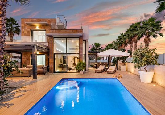 Villa in Cabo Roig
