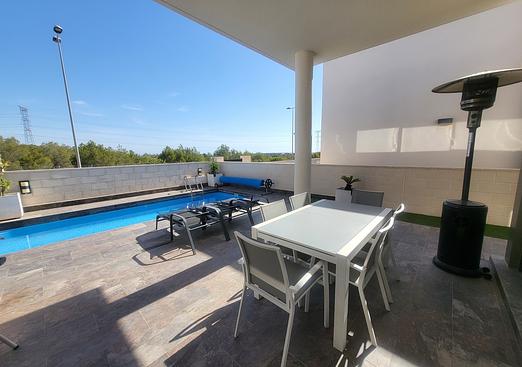 Villa in Villamartin