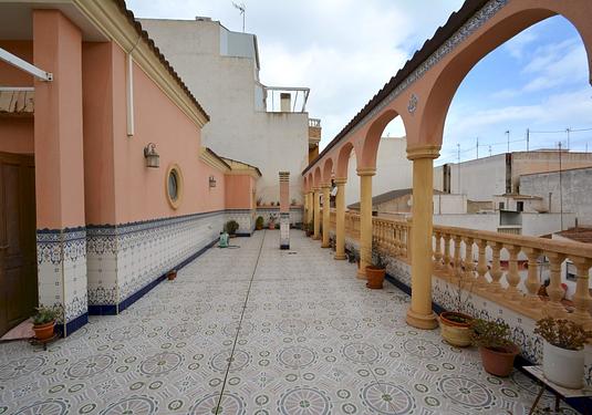 Villa in Guardamar del Segura