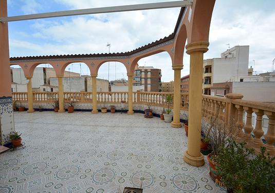 Villa in Guardamar del Segura