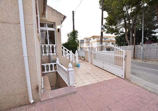 Villa in Algorfa
