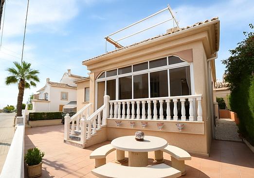 Villa in Algorfa