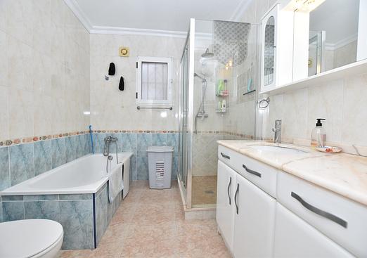 Villa in Algorfa