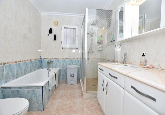 Villa in Algorfa