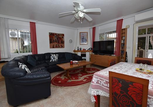 Villa in Algorfa
