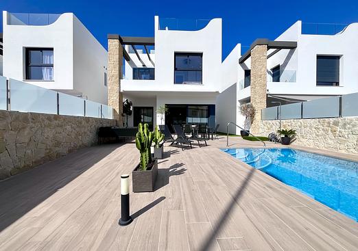 Villa in Punta Prima