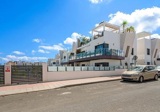 Apartment in San Miguel de Salinas