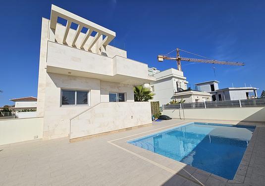 Villa in La Zenia