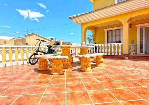 Villa in Torrevieja