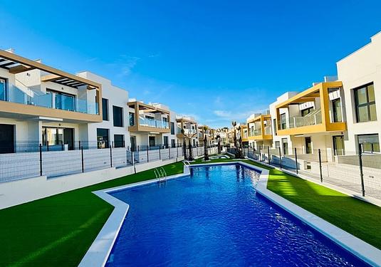 Apartment in Las Filipinas
