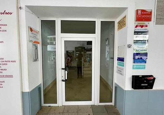 Commercial in Los Alcazares